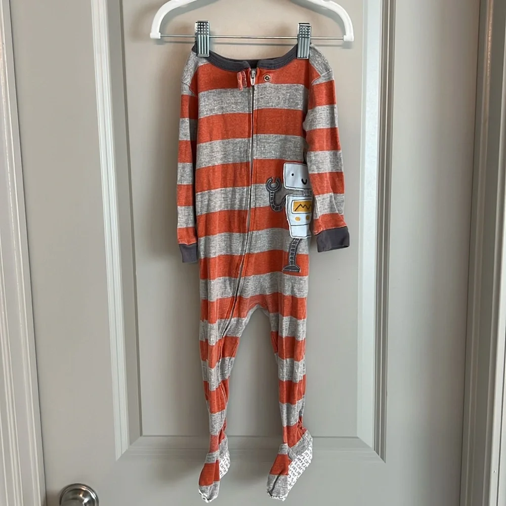 GUC - 4 Pairs Boys Zip Up PJs Pajamas